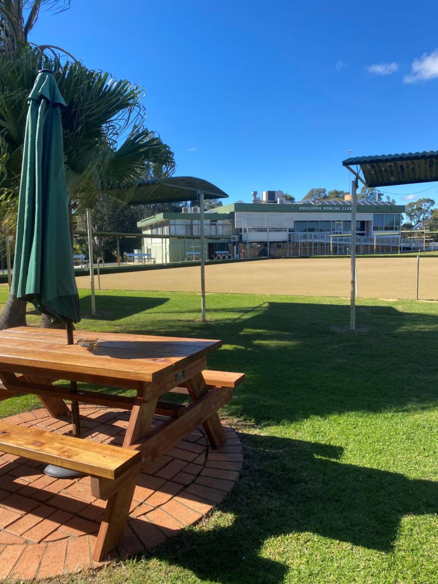 Deniliquin Country Club Motor Inn Exterior foto
